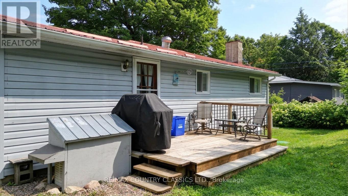 1055 BURLEIGH ROAD - 26