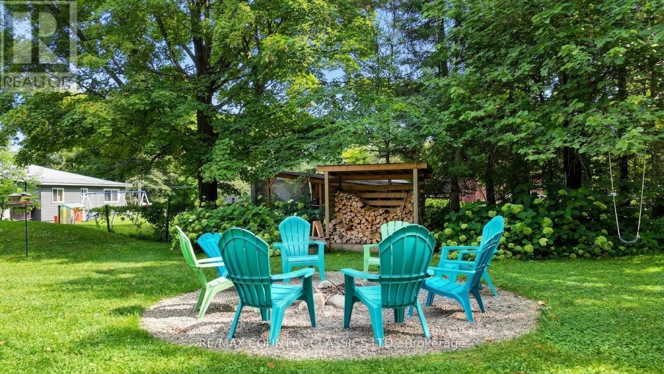 1055 BURLEIGH ROAD - 28