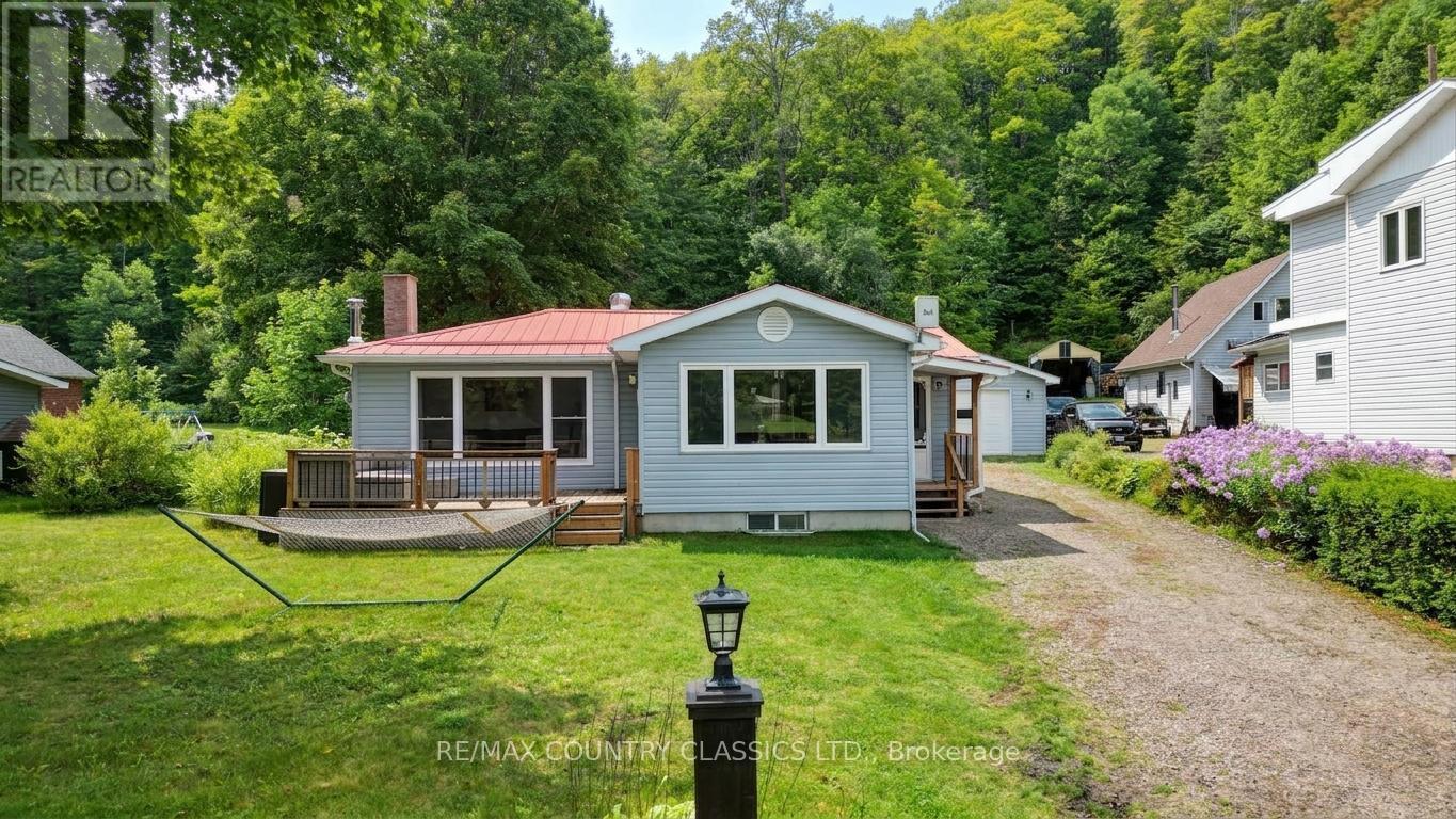 1055 BURLEIGH ROAD - 3