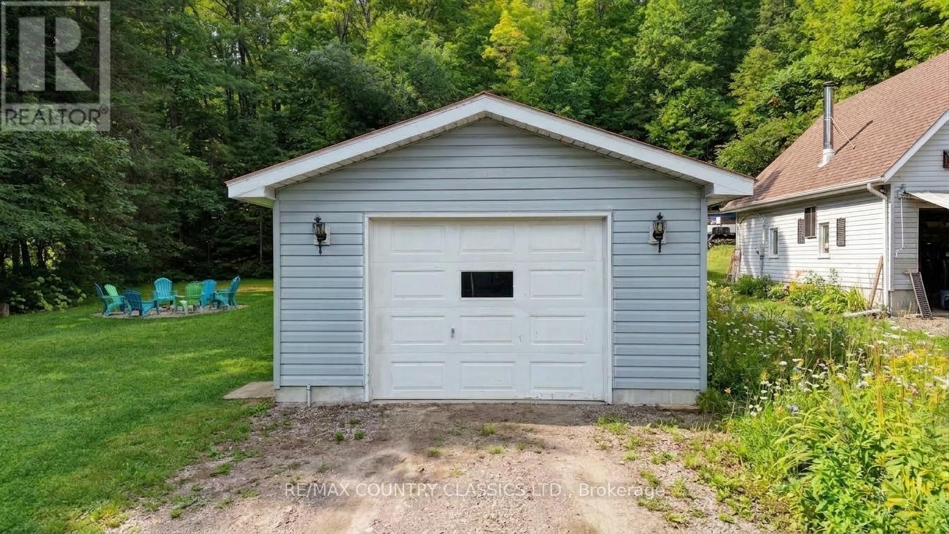 1055 BURLEIGH ROAD - 6