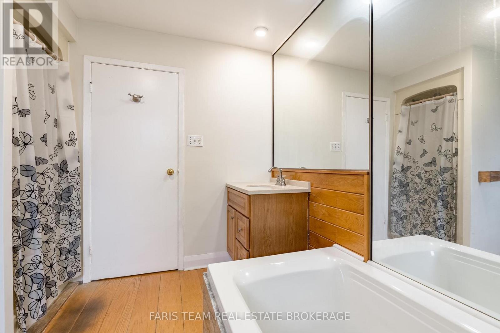 2656 RUNDLE ROAD - Image 19