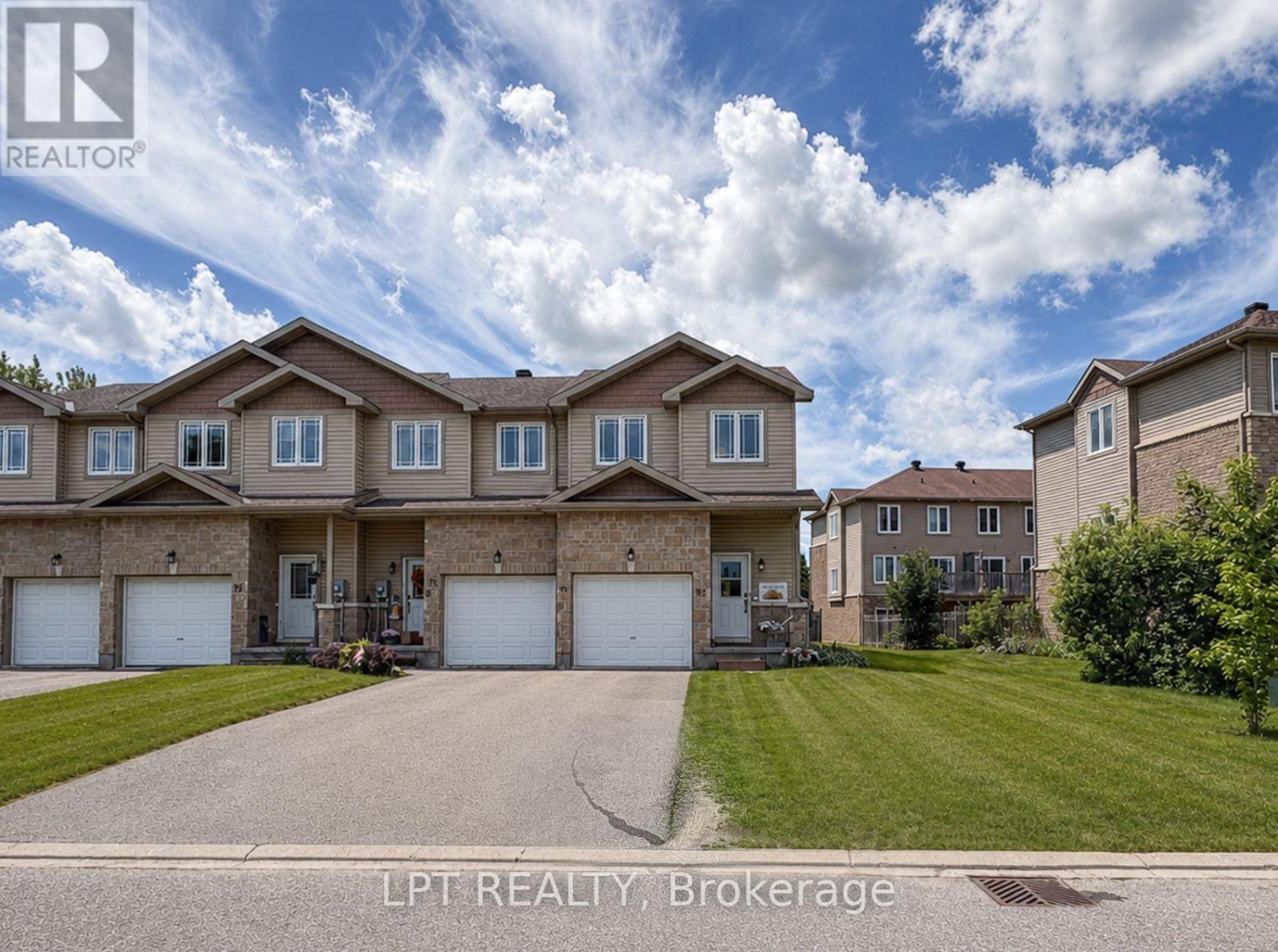 84 RAINA WAY, North Grenville — photo 2