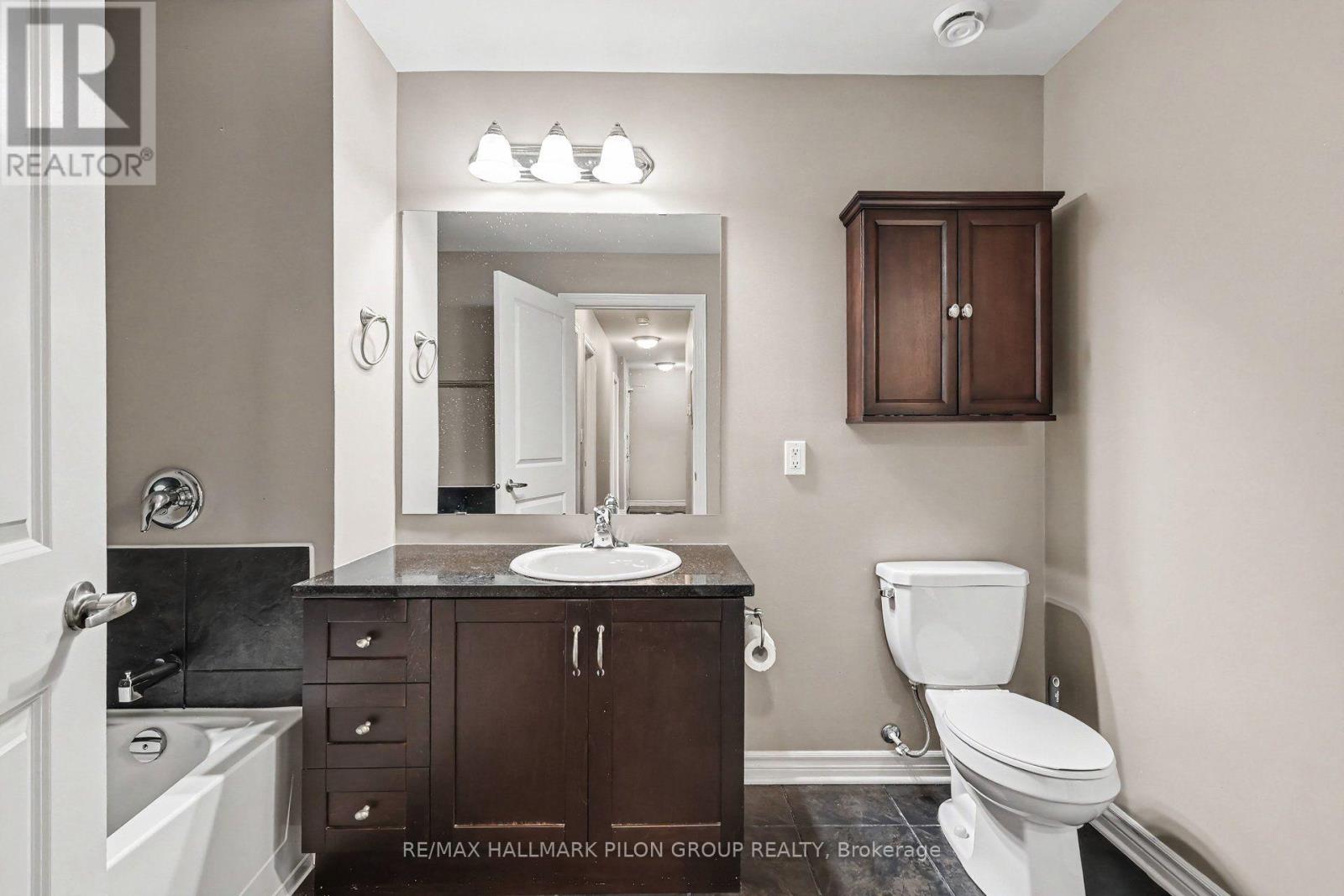 2 Bed, 2 Bath House for Sale in Ottawa – 7 – 10 PRESTIGE CIRCLE, Ottawa – MLS# X13739998 - Image 16