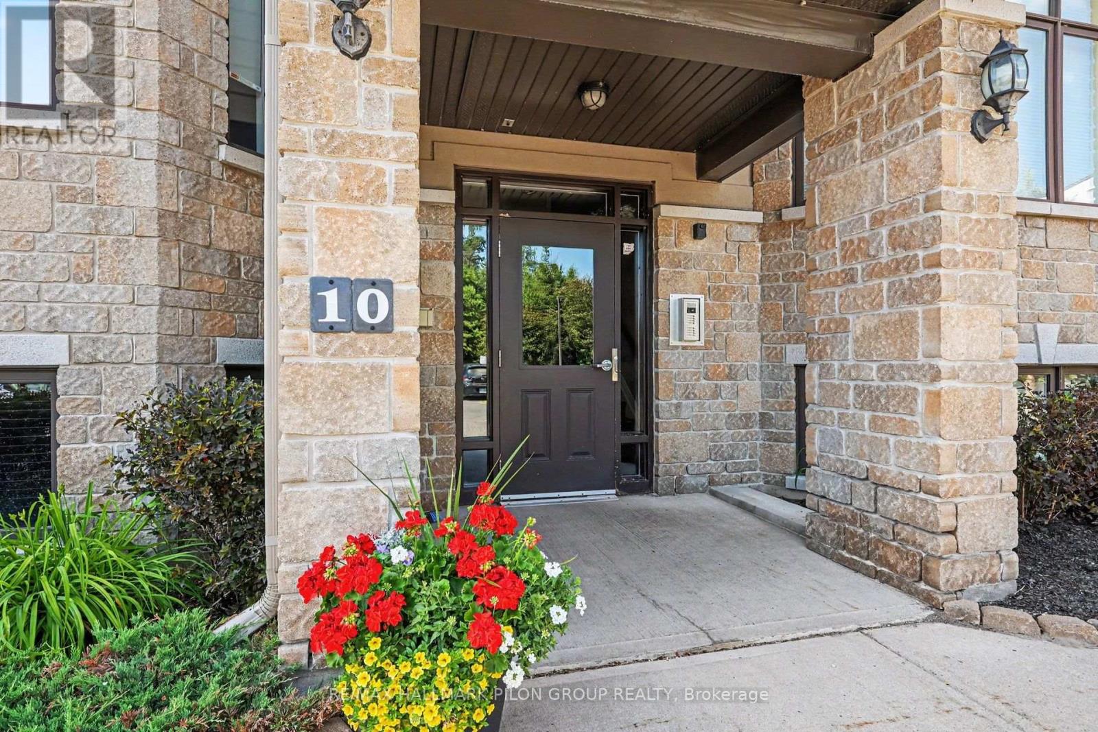 #7 10 PRESTIGE CIRCLE - 4