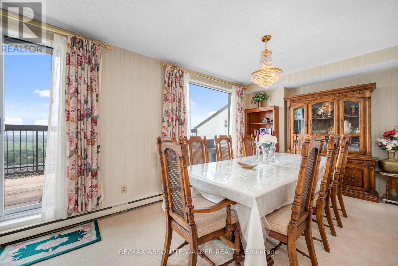 #PH6 1380 PRINCE OF WALES DRIVE - 9