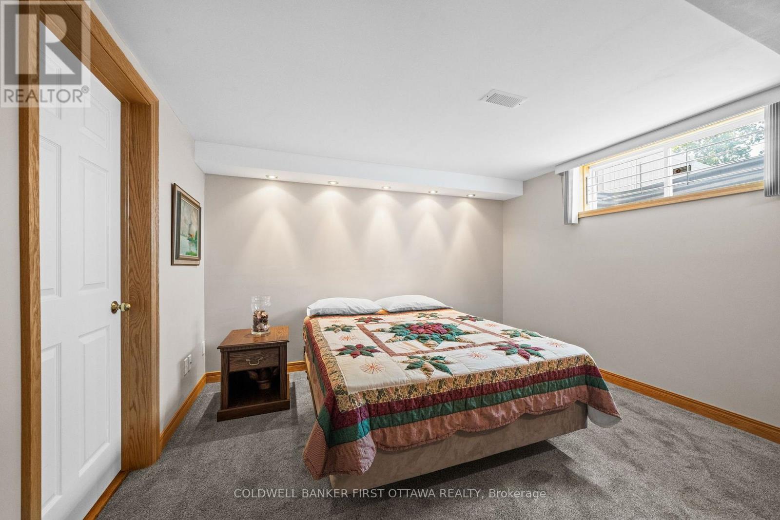 1170 AMBERCREST STREET - 33