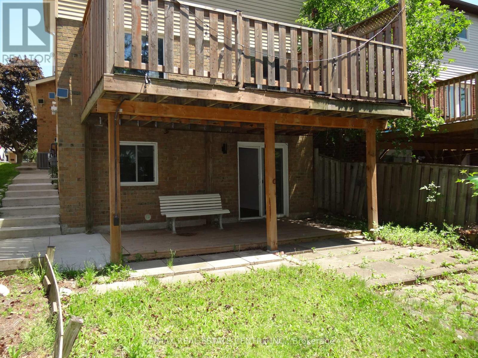 28 RAWLING CRESCENT - 30