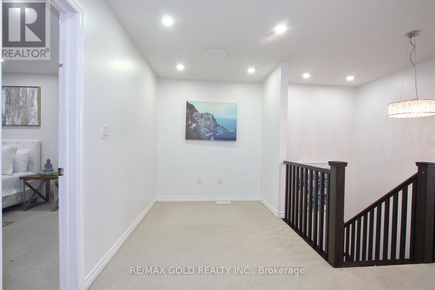 13 WALBROOK ROAD - Image 33