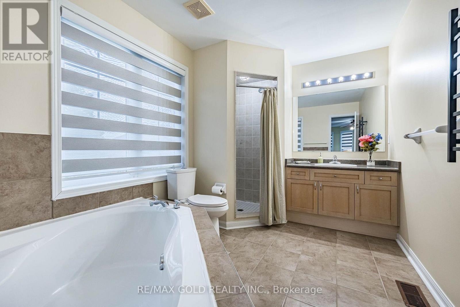 55 SECORD CRESCENT - Image 34