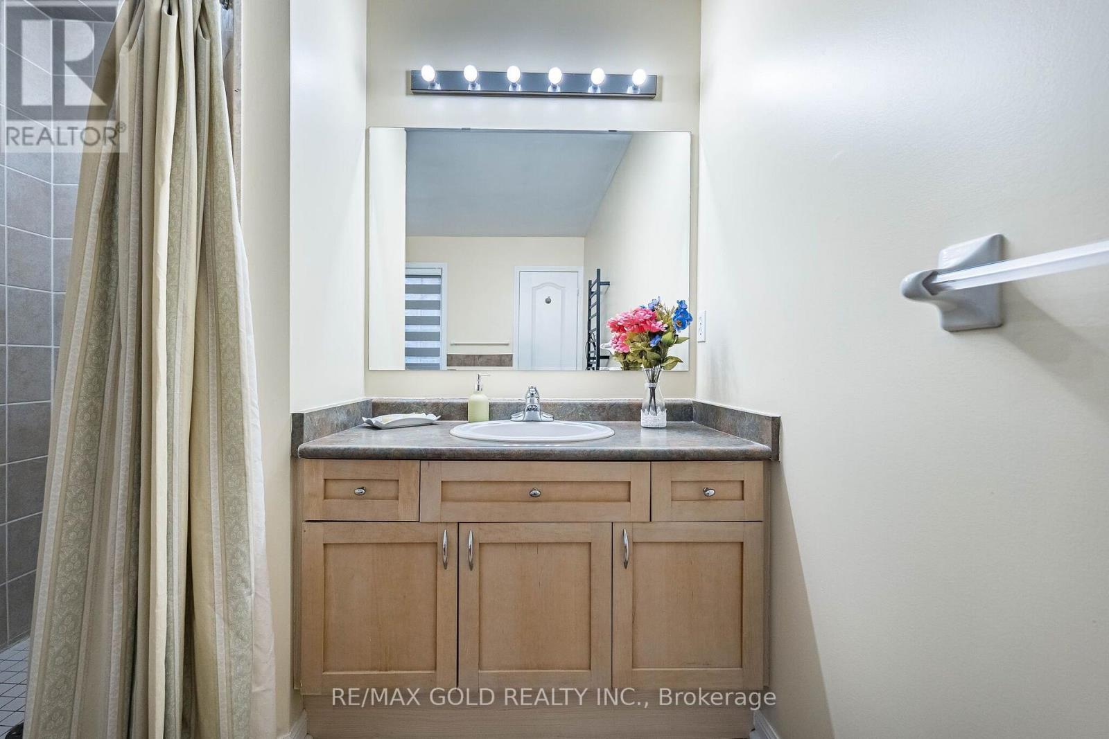 55 SECORD CRESCENT - Image 35