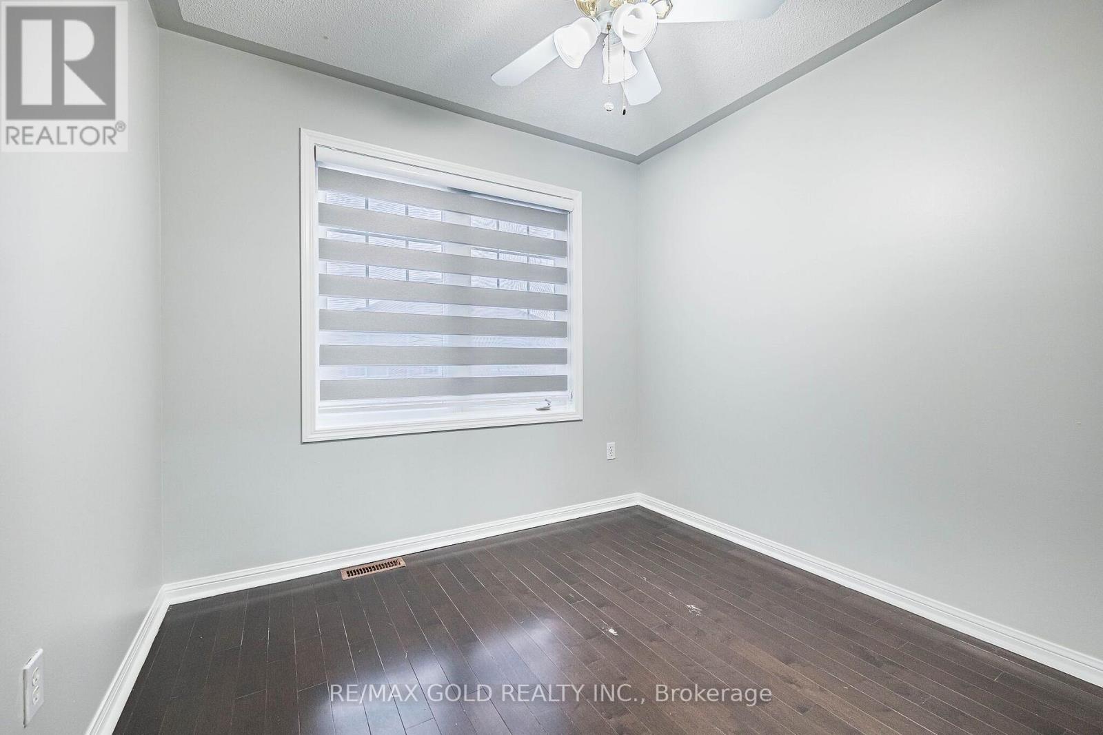 55 SECORD CRESCENT - Image 37