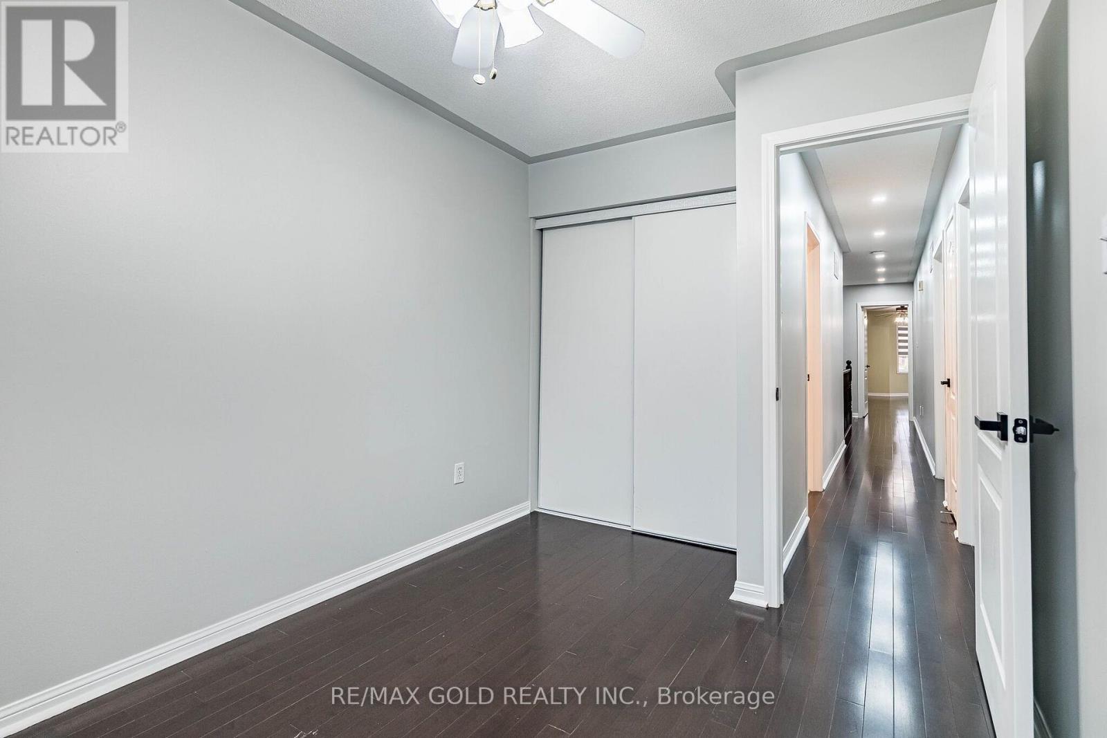 55 SECORD CRESCENT - Image 38