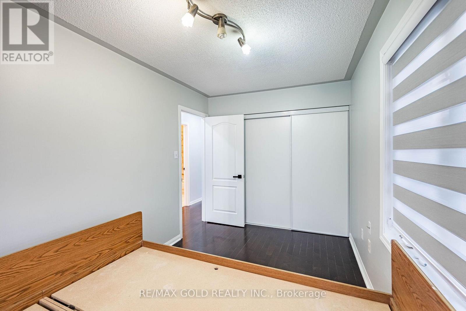 55 SECORD CRESCENT - Image 40