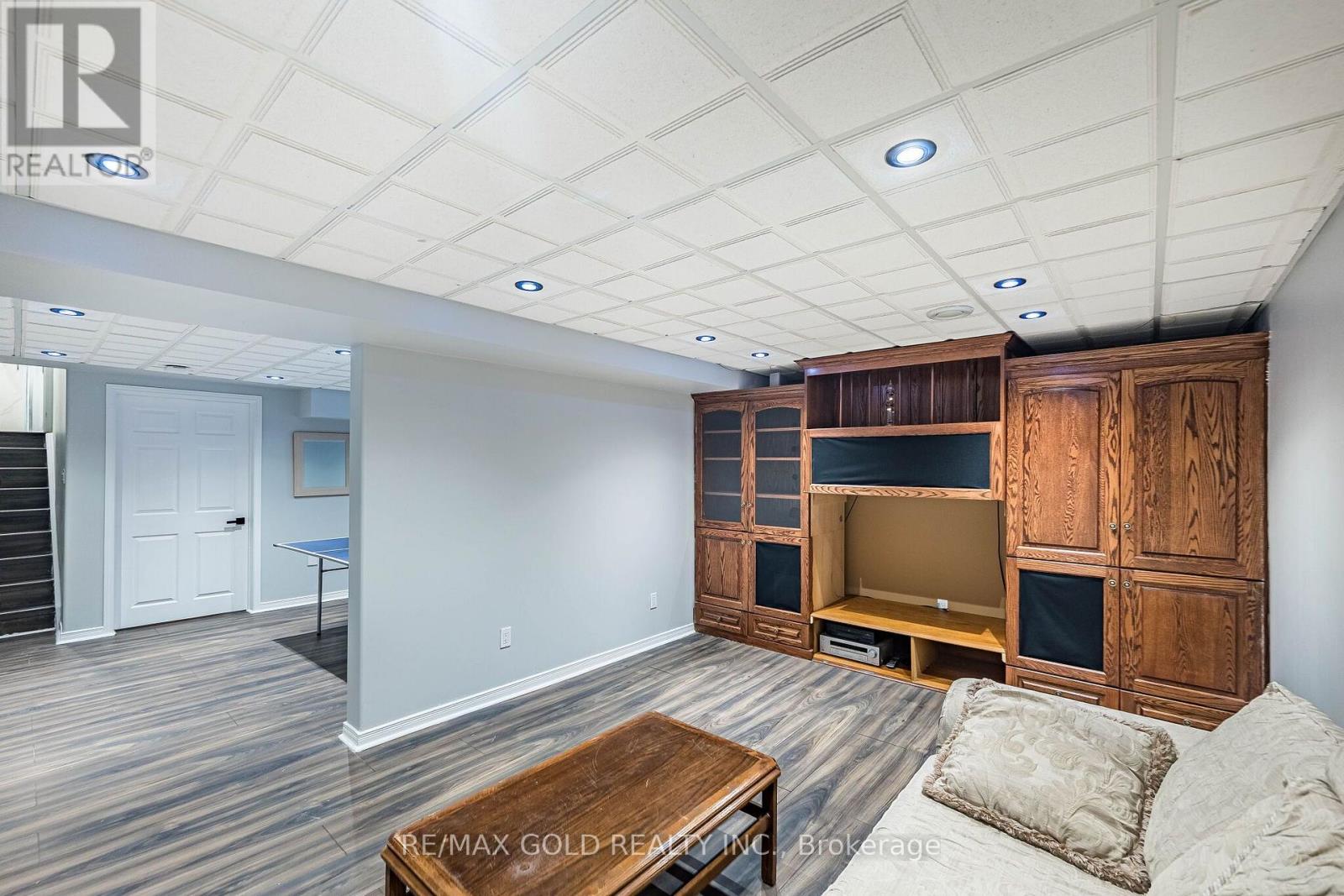 55 SECORD CRESCENT - Image 45