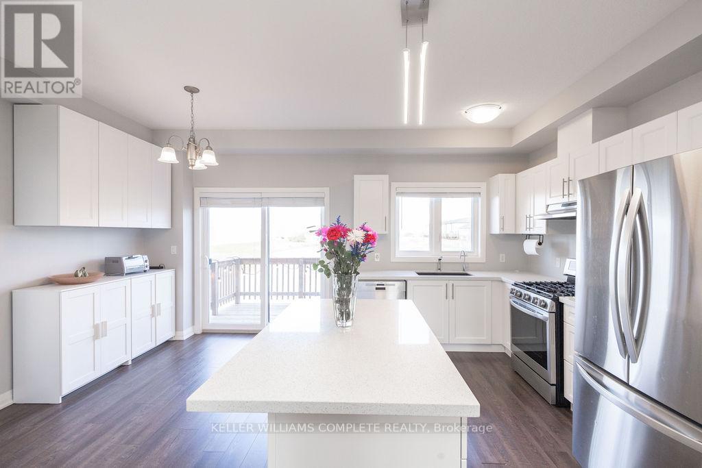 28 CANARY GRASS BOULEVARD - Image 19