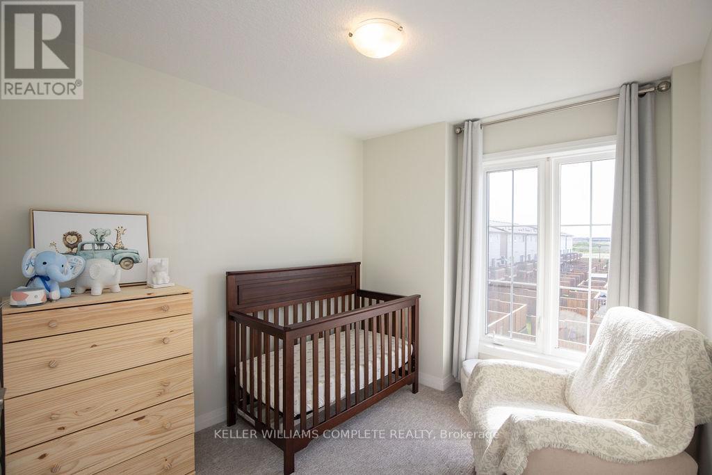 28 CANARY GRASS BOULEVARD - Image 30