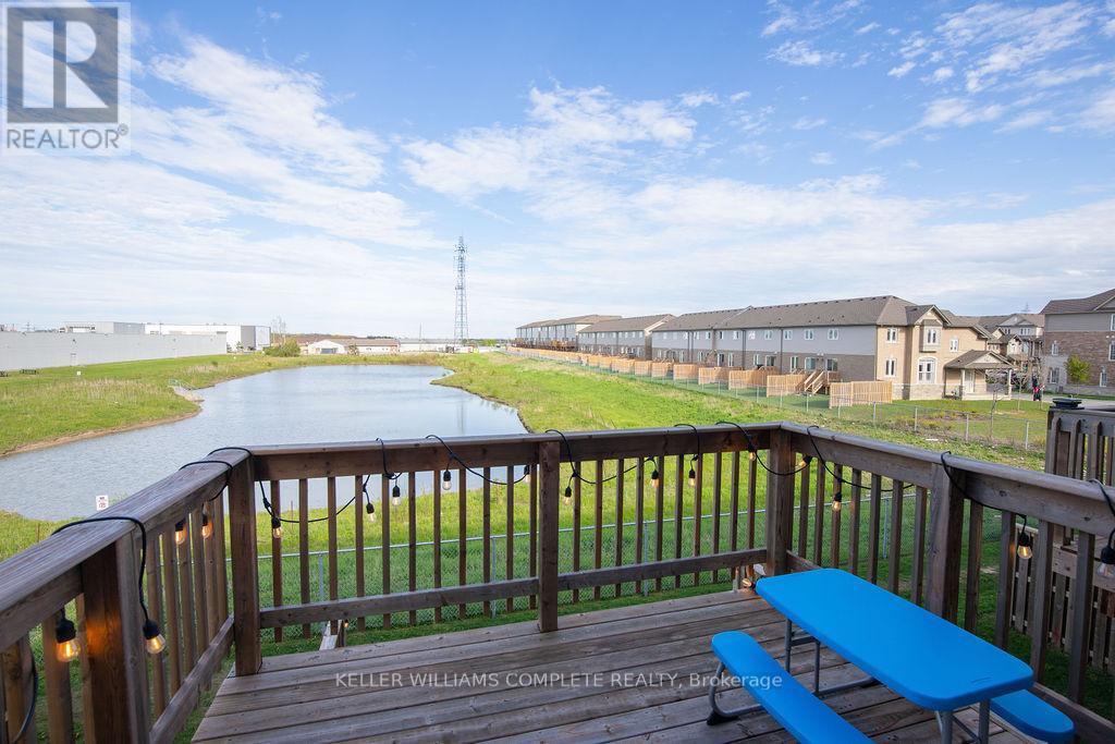 28 CANARY GRASS BOULEVARD - Image 35