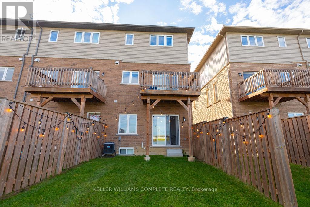 28 CANARY GRASS BOULEVARD - Image 42