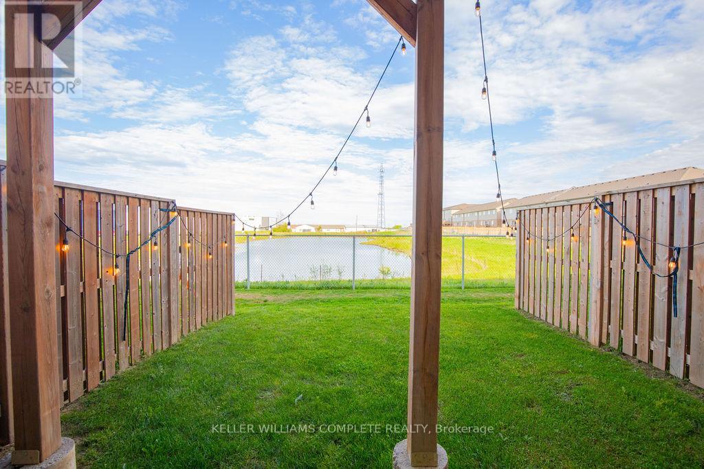 28 CANARY GRASS BOULEVARD - Image 43