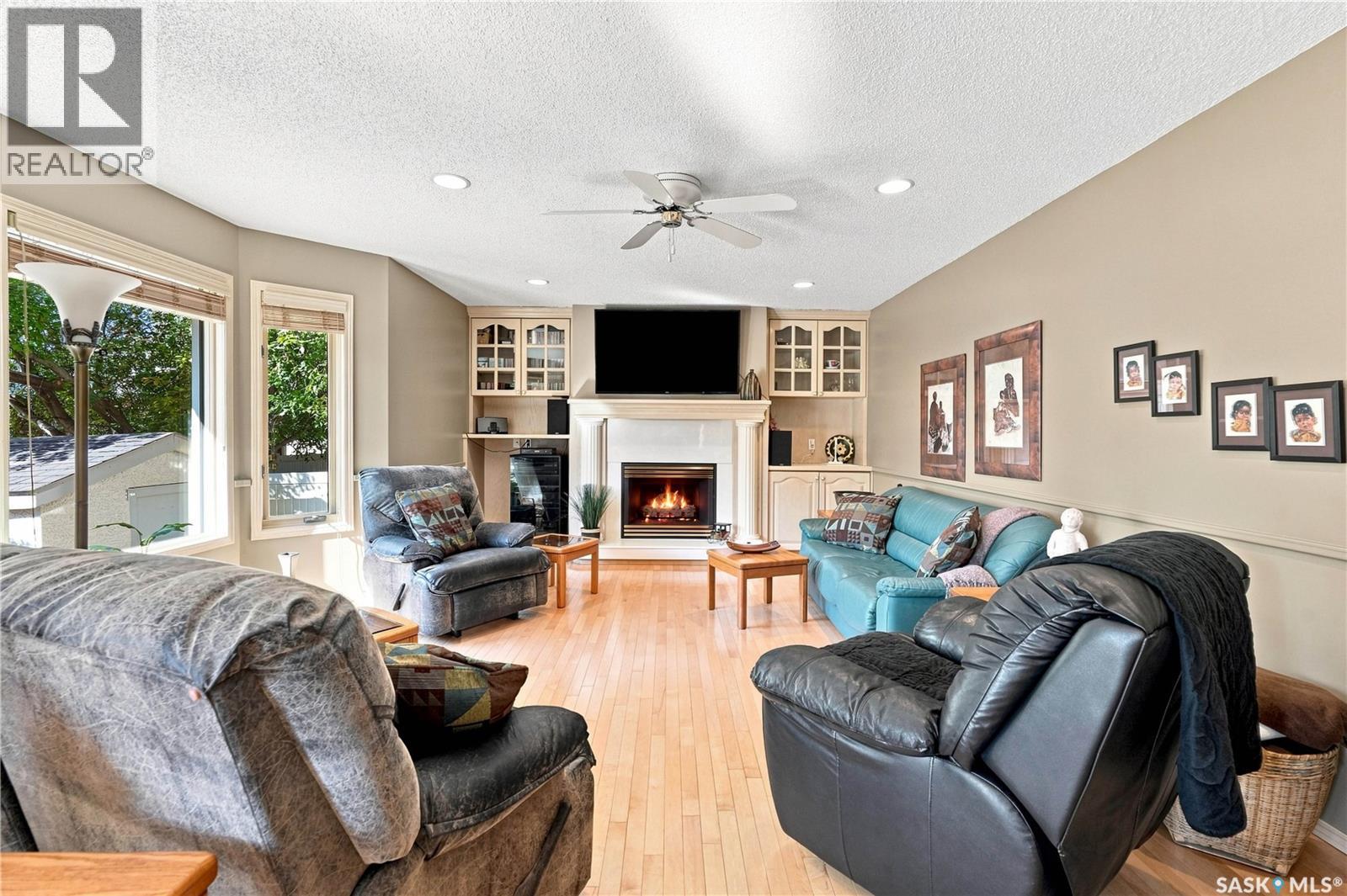 1719 Clive BAY E - Image 22