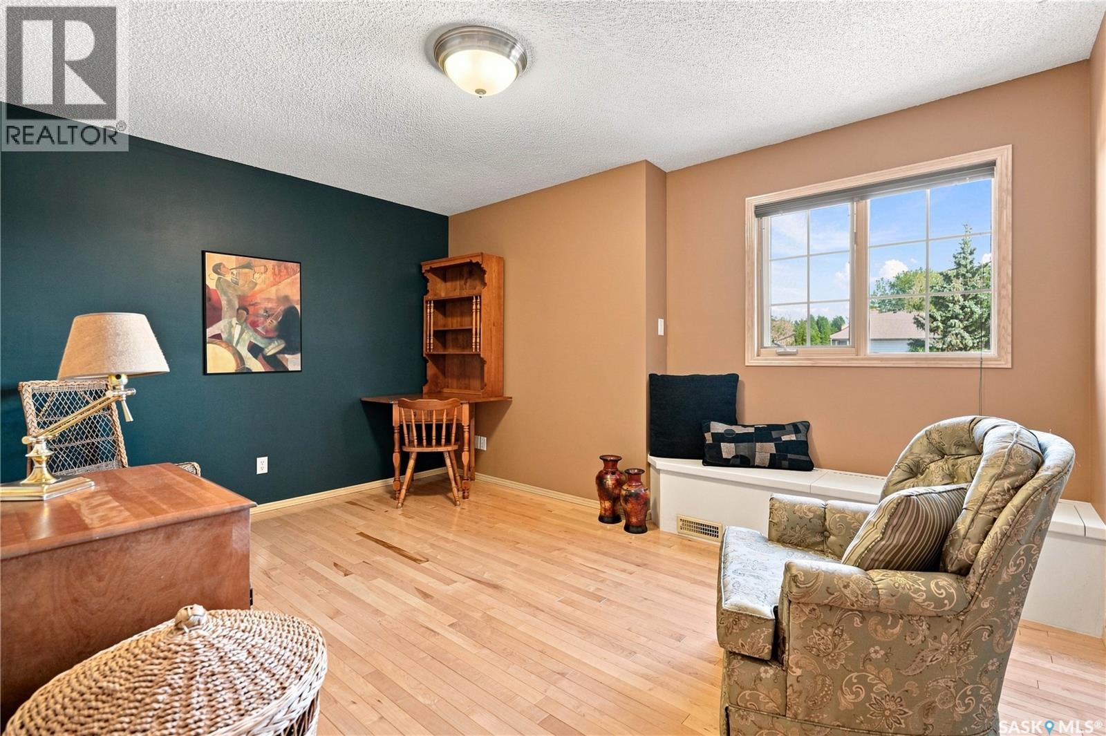 1719 Clive BAY E - Image 38