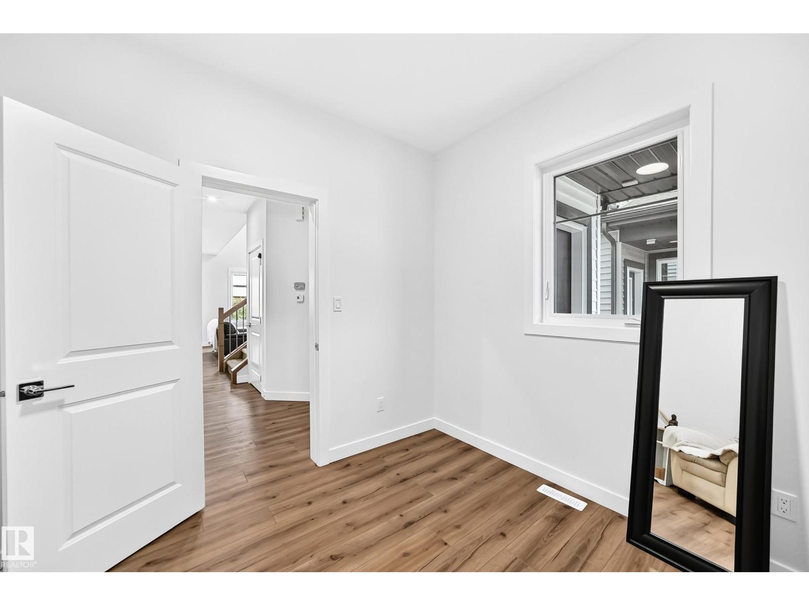 215 SAVOY CR - 20