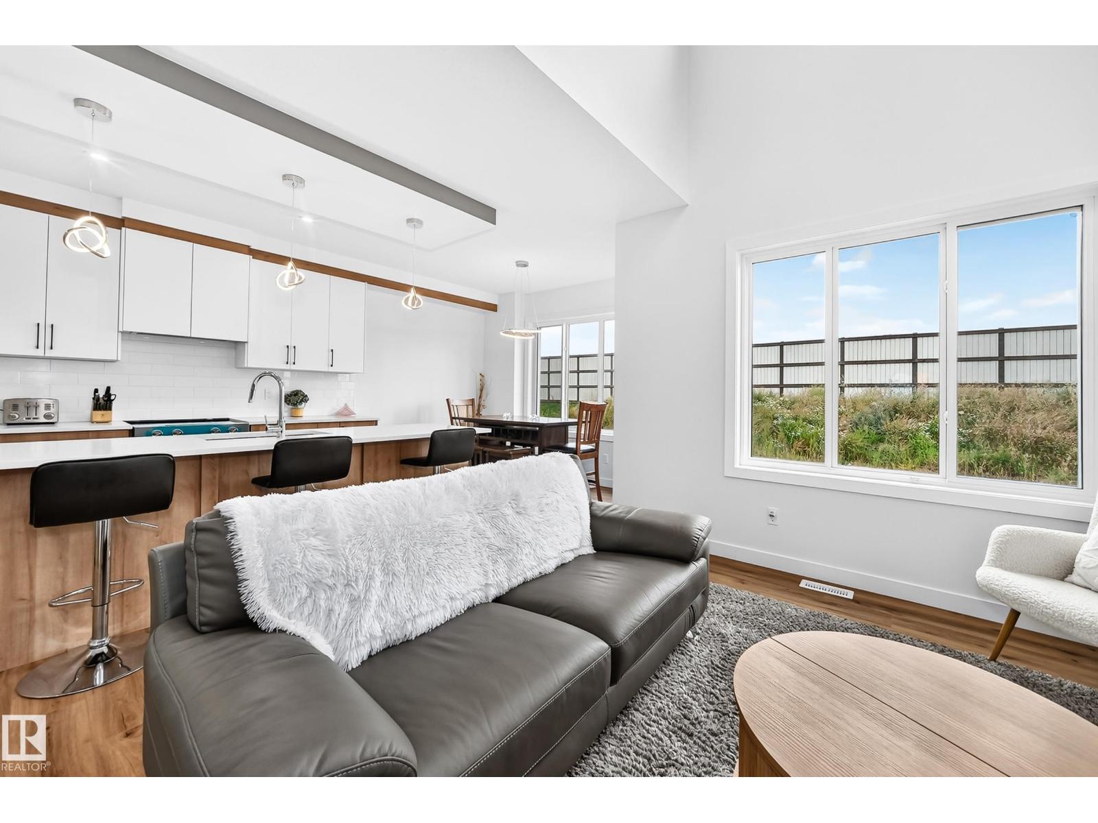 215 SAVOY CR - 14