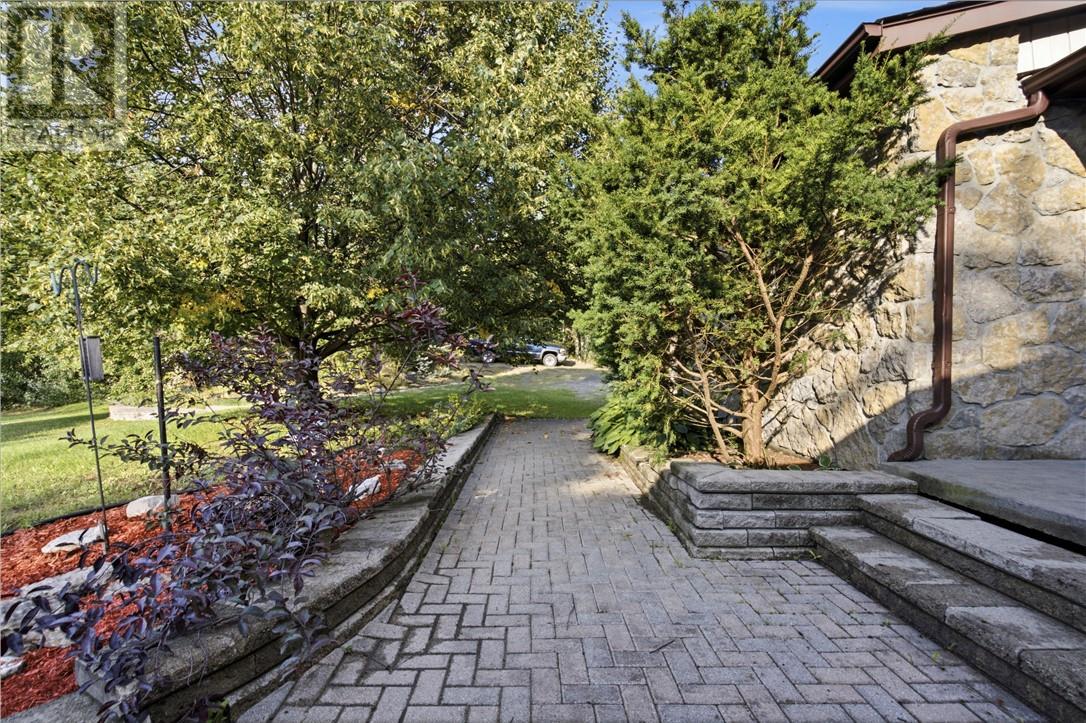 2124 Salo Road - Image 31
