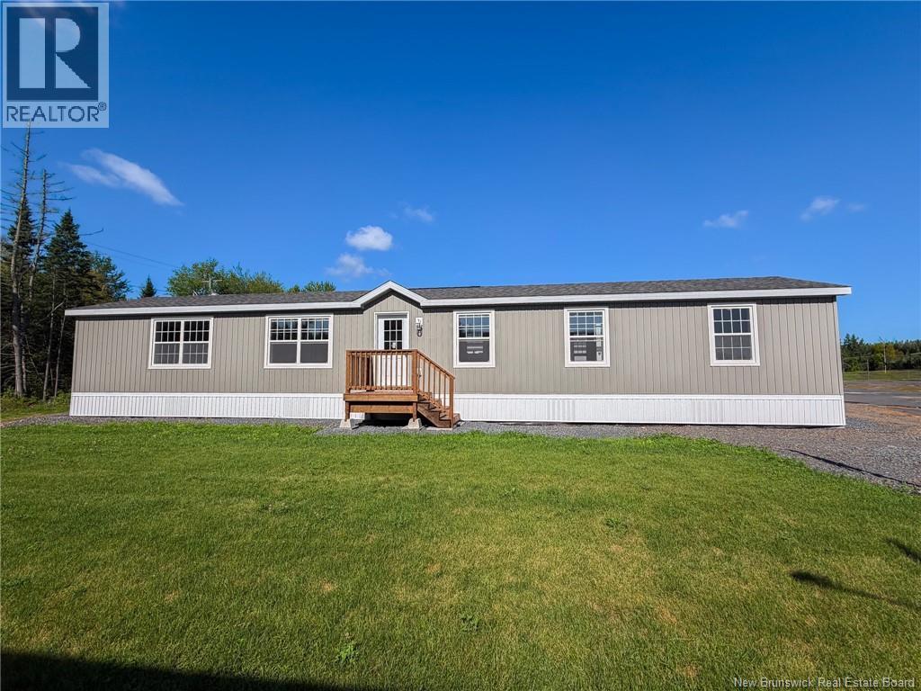 45 Luanne Drive, Waasis, New Brunswick, E3B9E5, Waasis, New Brunswick — photo 2 of 5