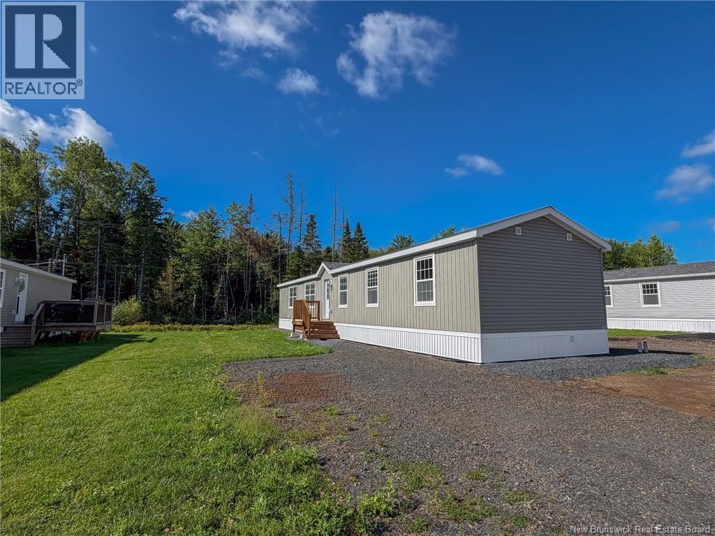 45 Luanne Drive, Waasis, New Brunswick, E3B9E5, Waasis, New Brunswick — photo 3 of 5