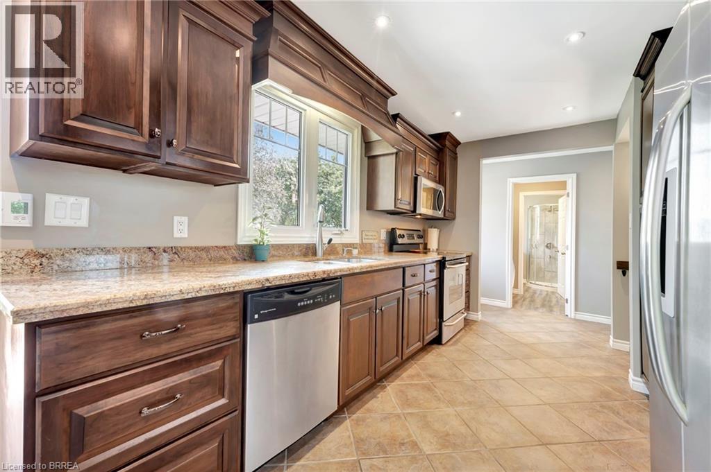 325 ELLIS Avenue - Image 12