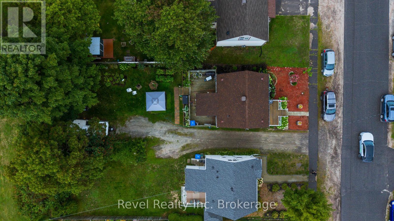 1343 COPELAND STREET - 27