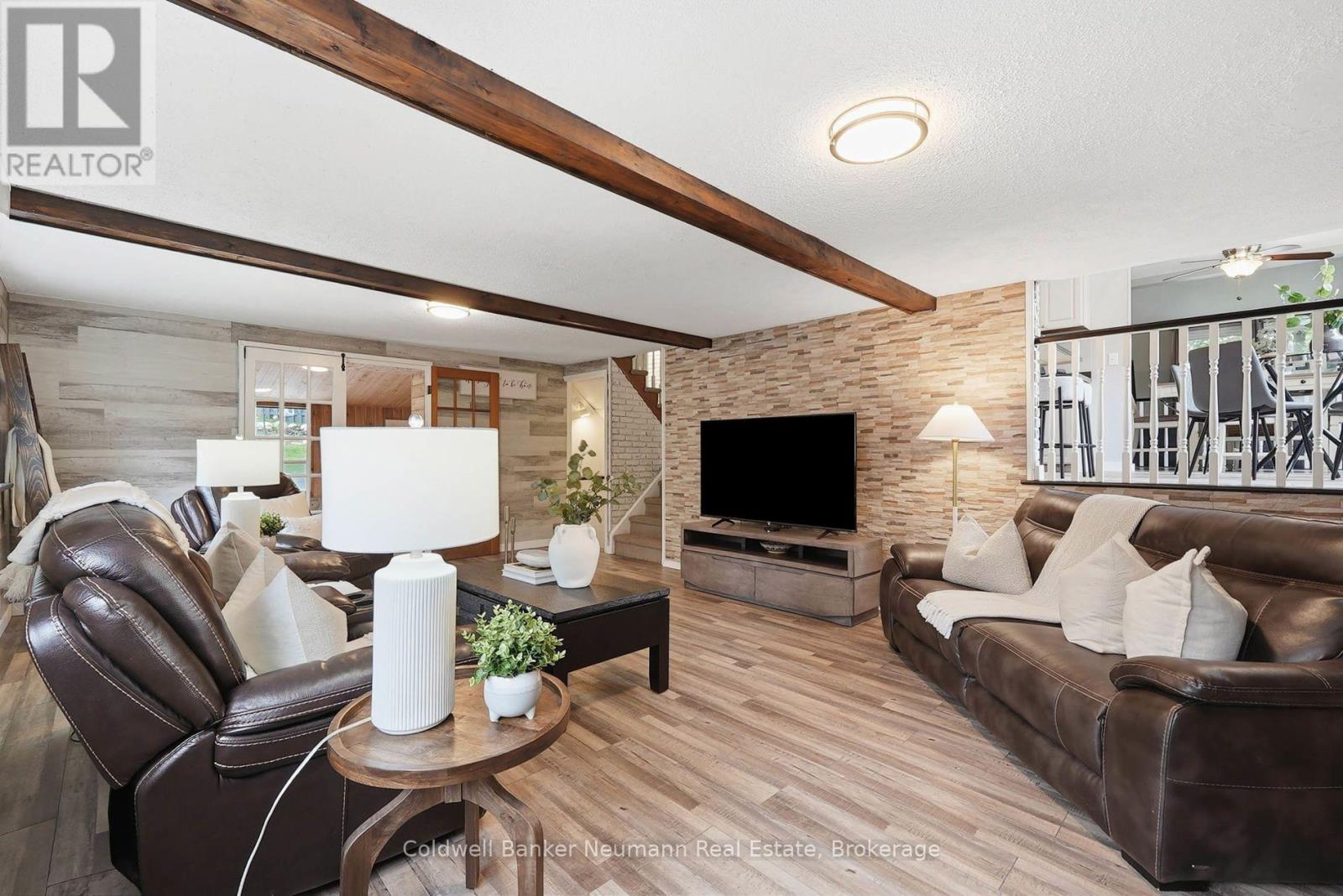 8 PICKWICK PLACE - Image 18