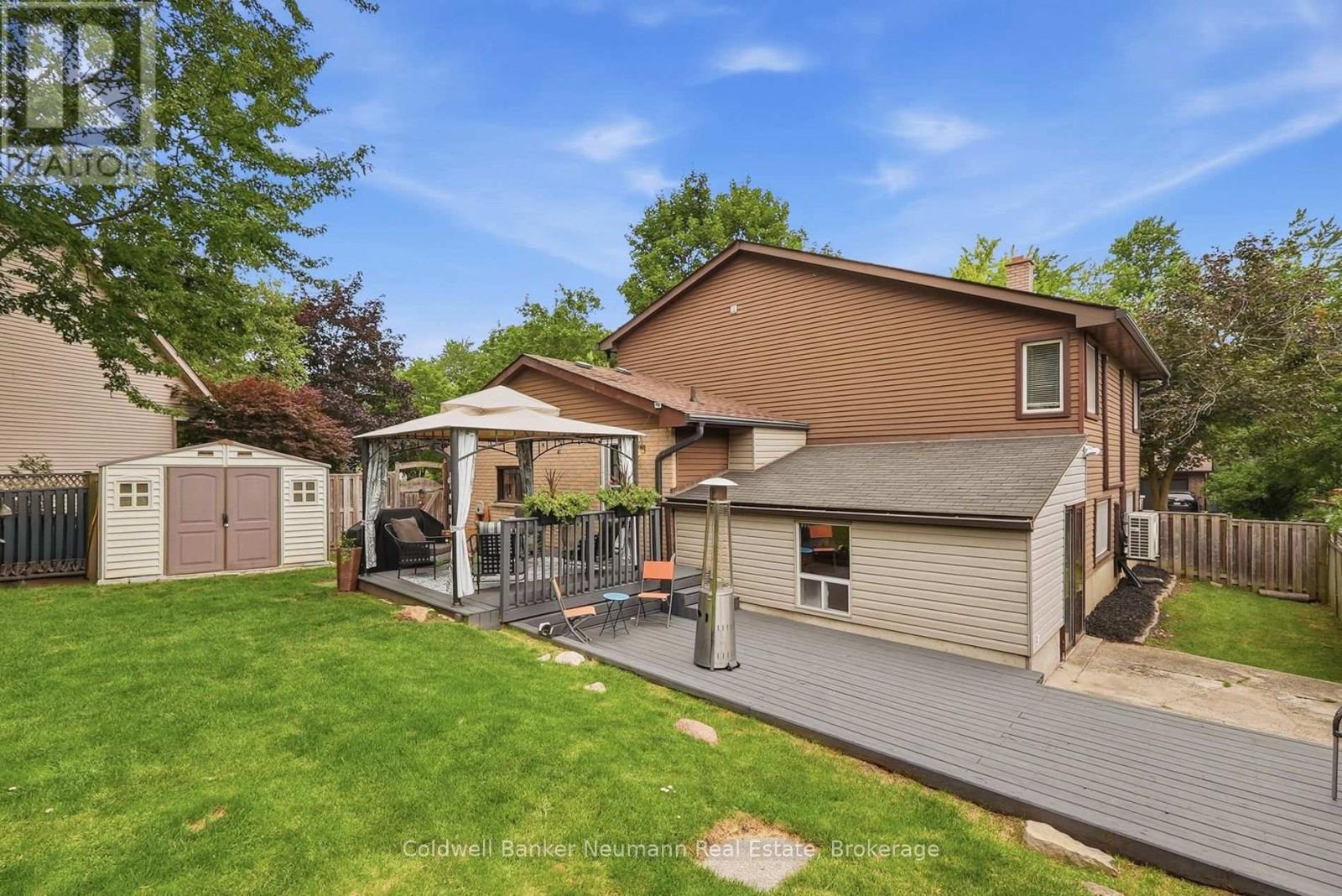 8 PICKWICK PLACE - Image 35