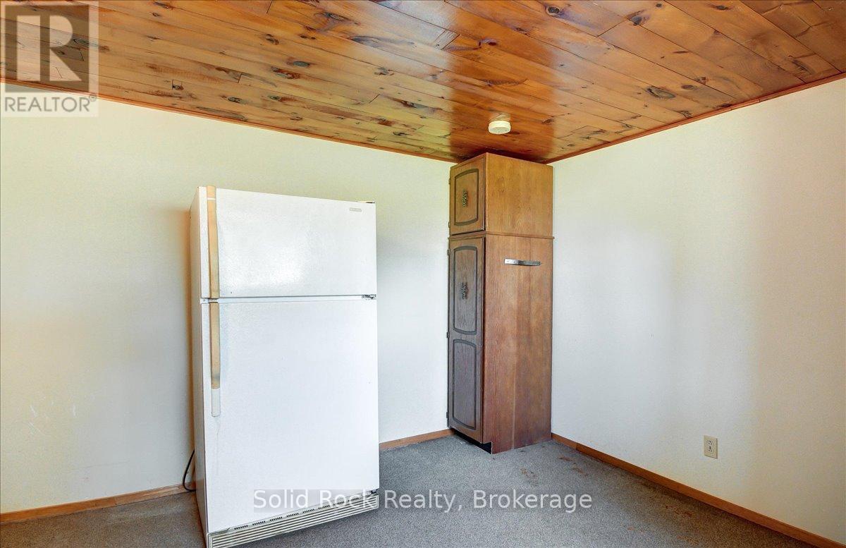1823 2ND LINE EAST - Image 30