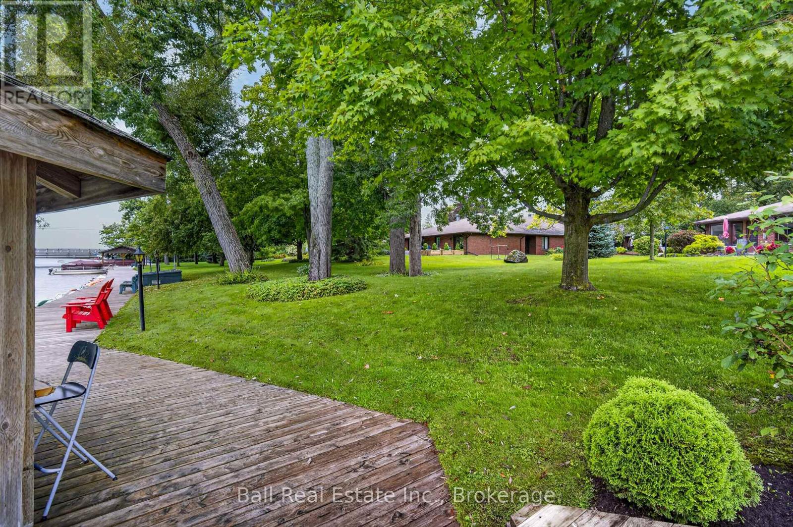 #103 200 EAST ST S - 42