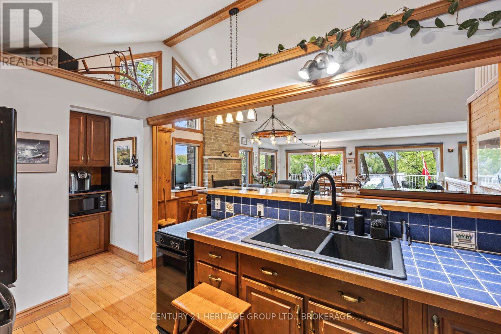 8126 PERTH ROAD - Image 35
