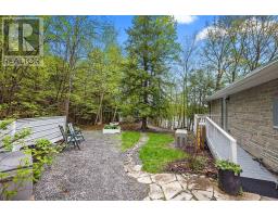 8126 Perth Road, South Frontenac, ON K0H2L0 Photo 17