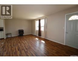 813 Cartier Street, Whitewood, SK S0G5C0 Photo 12