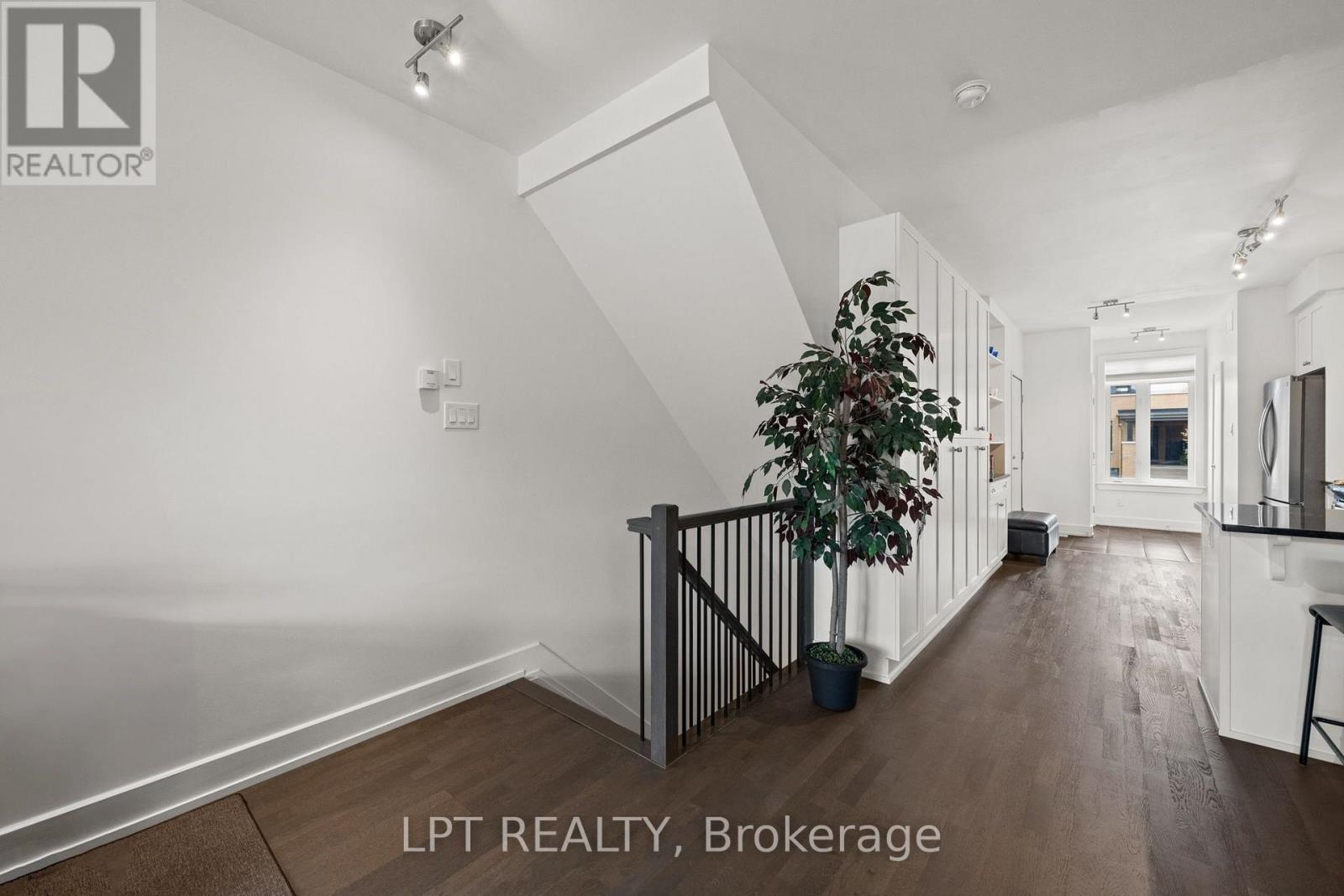 21 BERGERON PRIVATE - Image 25