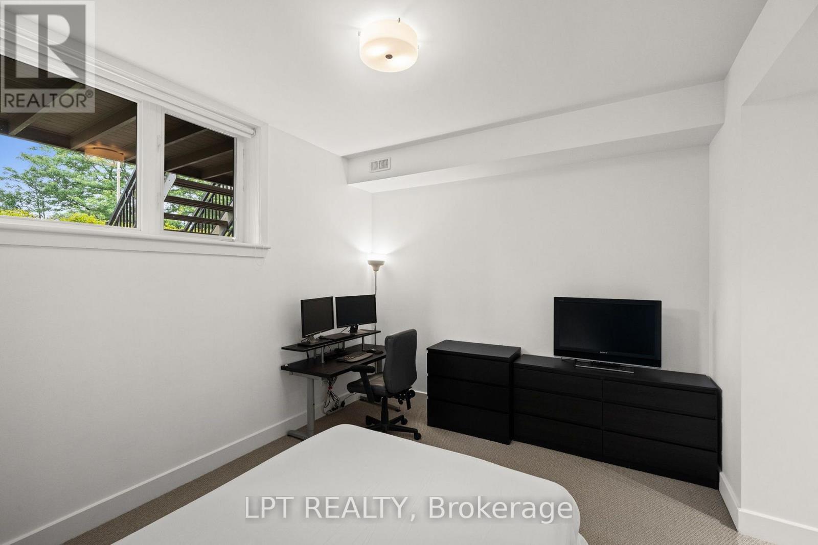 21 BERGERON PRIVATE - Image 30