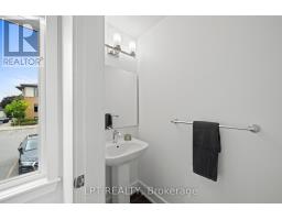 21 Bergeron Private, Ottawa, ON K1C0C2 Photo 12