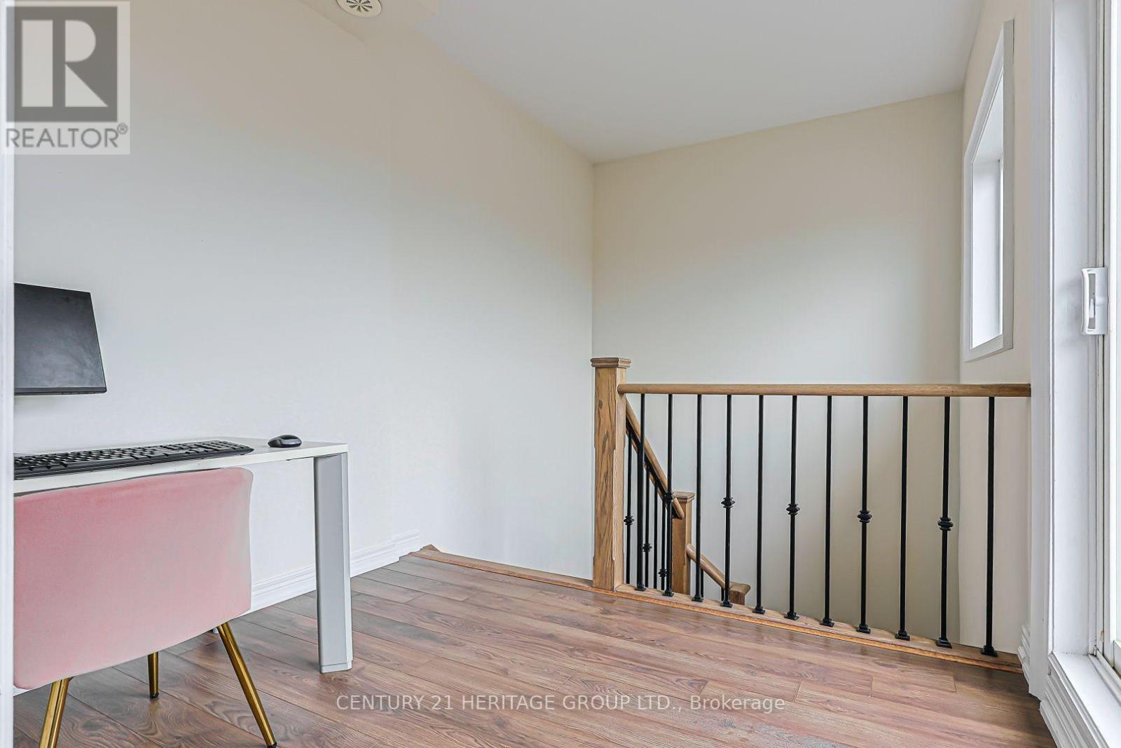 #216 10 DUNSHEALTH WAY - 18