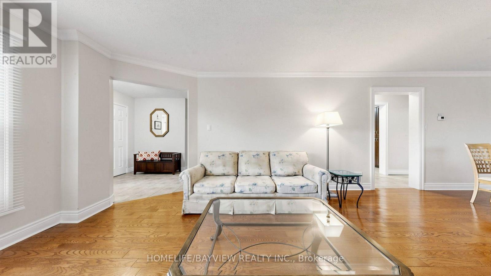 20 DOON CRESCENT - 12