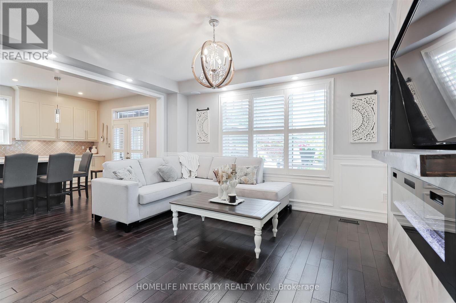 33 Klemscott Road, Brampton (Northwest Brampton), Ontario, L7A0P5, Brampton (Northwest Brampton), Ontario — photo 5 of 5