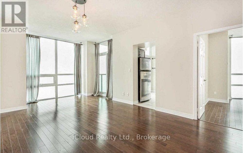 #3008 208 Enfield Place, Mississauga (City Centre), Ontario, L5B0G8, Mississauga (City Centre), Ontario — photo 4 of 5