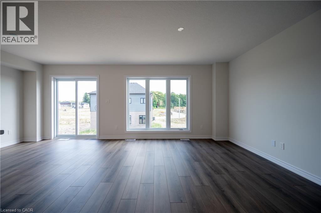 #Upper 257 BENNINGER Drive, Kitchener, Ontario, N2E0K1, Kitchener, Ontario — photo 4 of 5