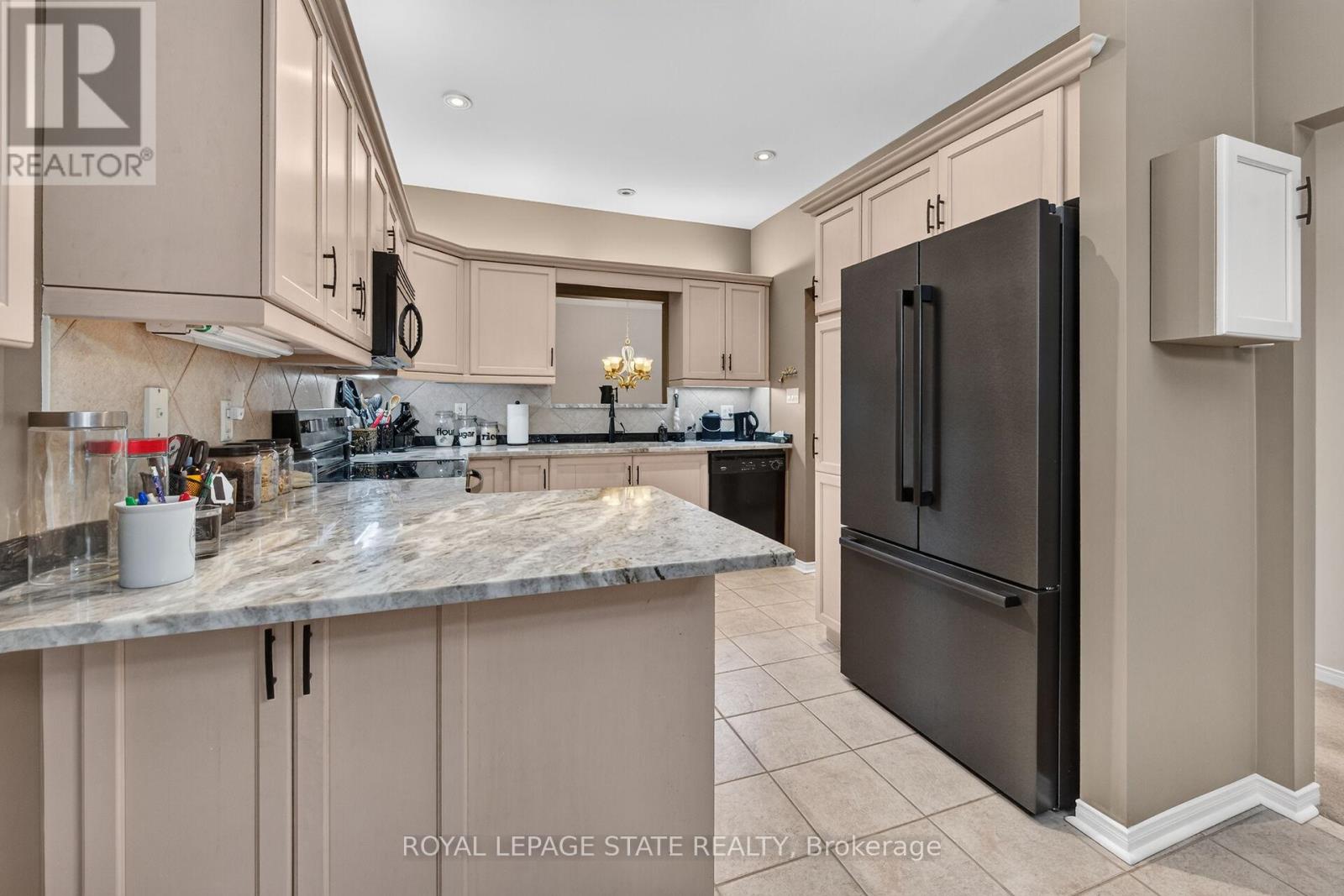 159 THOROUGHBRED BOULEVARD - 14