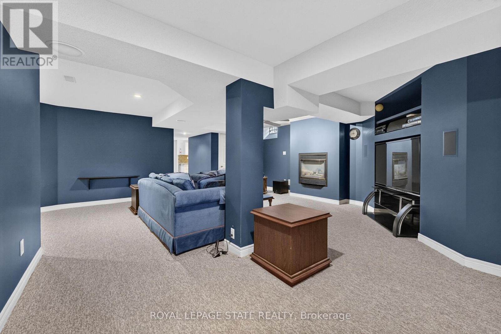 159 THOROUGHBRED BOULEVARD - 31
