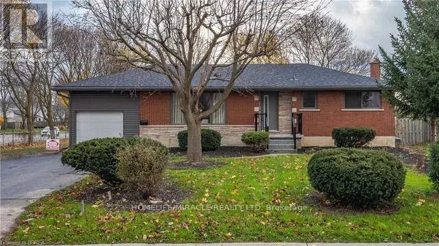 #Bsmt 43 Patterson Avenue, Brantford, Ontario, N3S6X1, Brantford, Ontario — photo 1 of 5